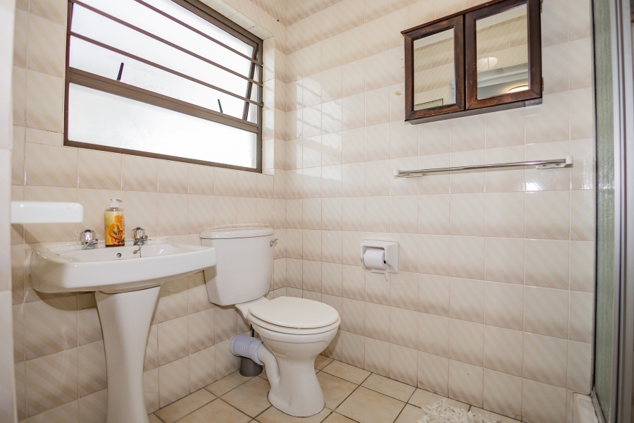 3 Bedroom Property for Sale in Oakdale Western Cape